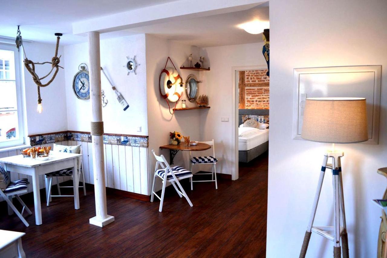Roser Apartment
