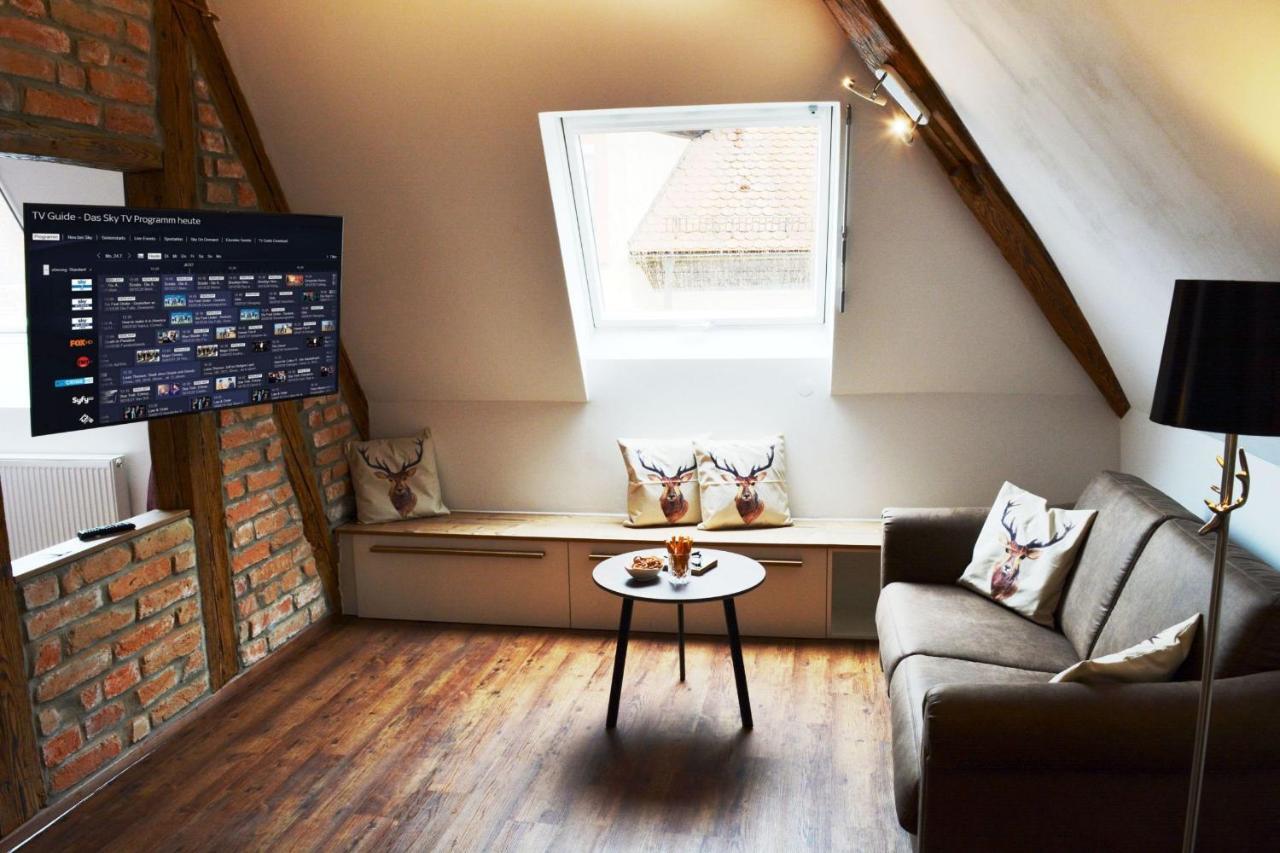 Roser Apartment *