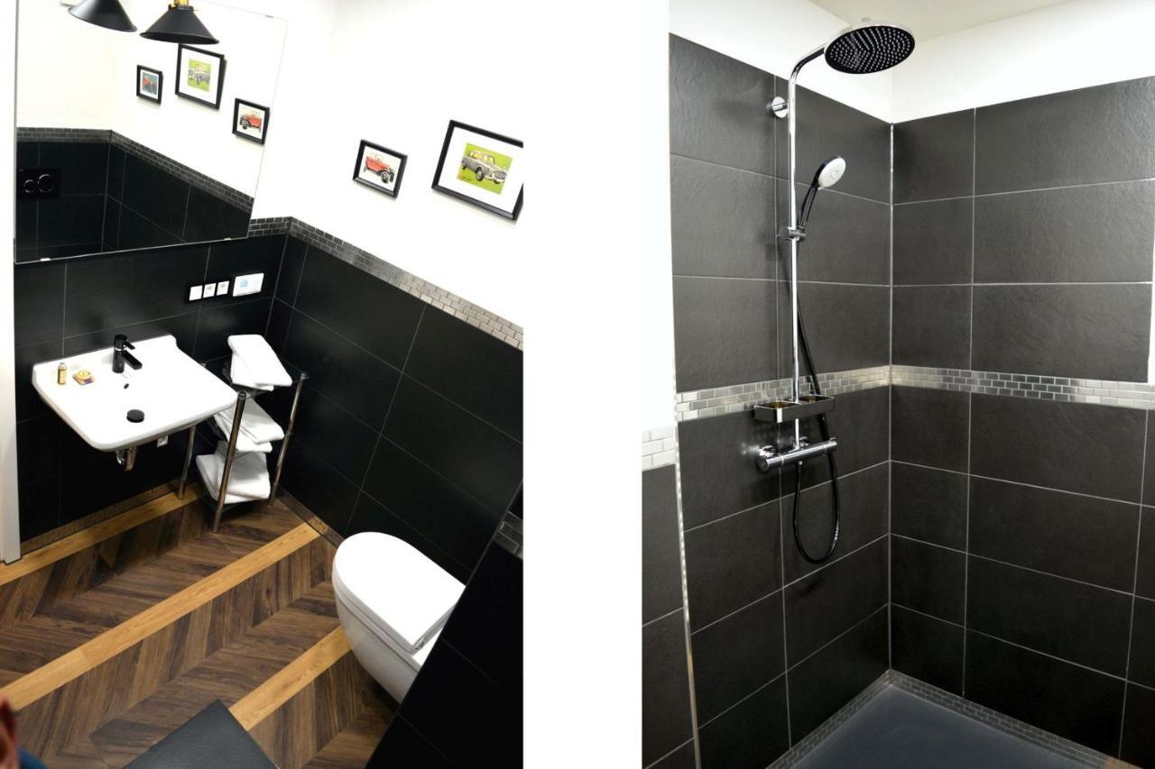 Roser Apartment *